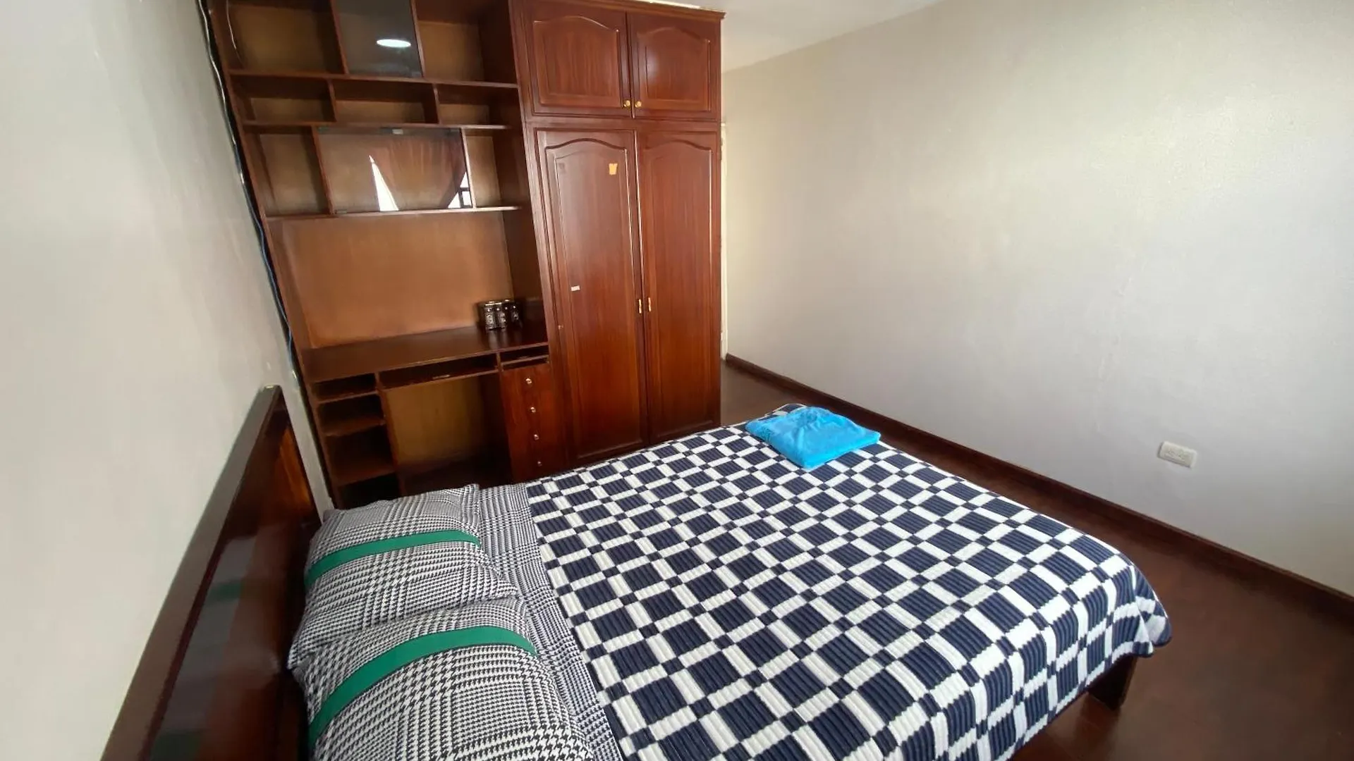 Apartament Departamento Gigante De 4 Dormitorios Para 10 Huespedes En El Centro Historico III Cuenca Ekwador