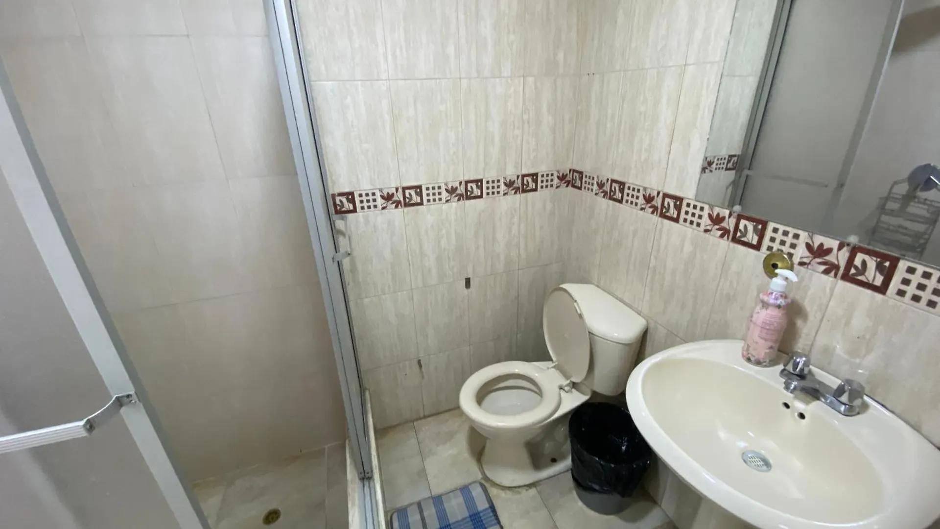 Departamento Gigante De 4 Dormitorios Para 10 Huespedes En El Centro Historico III Cuenca