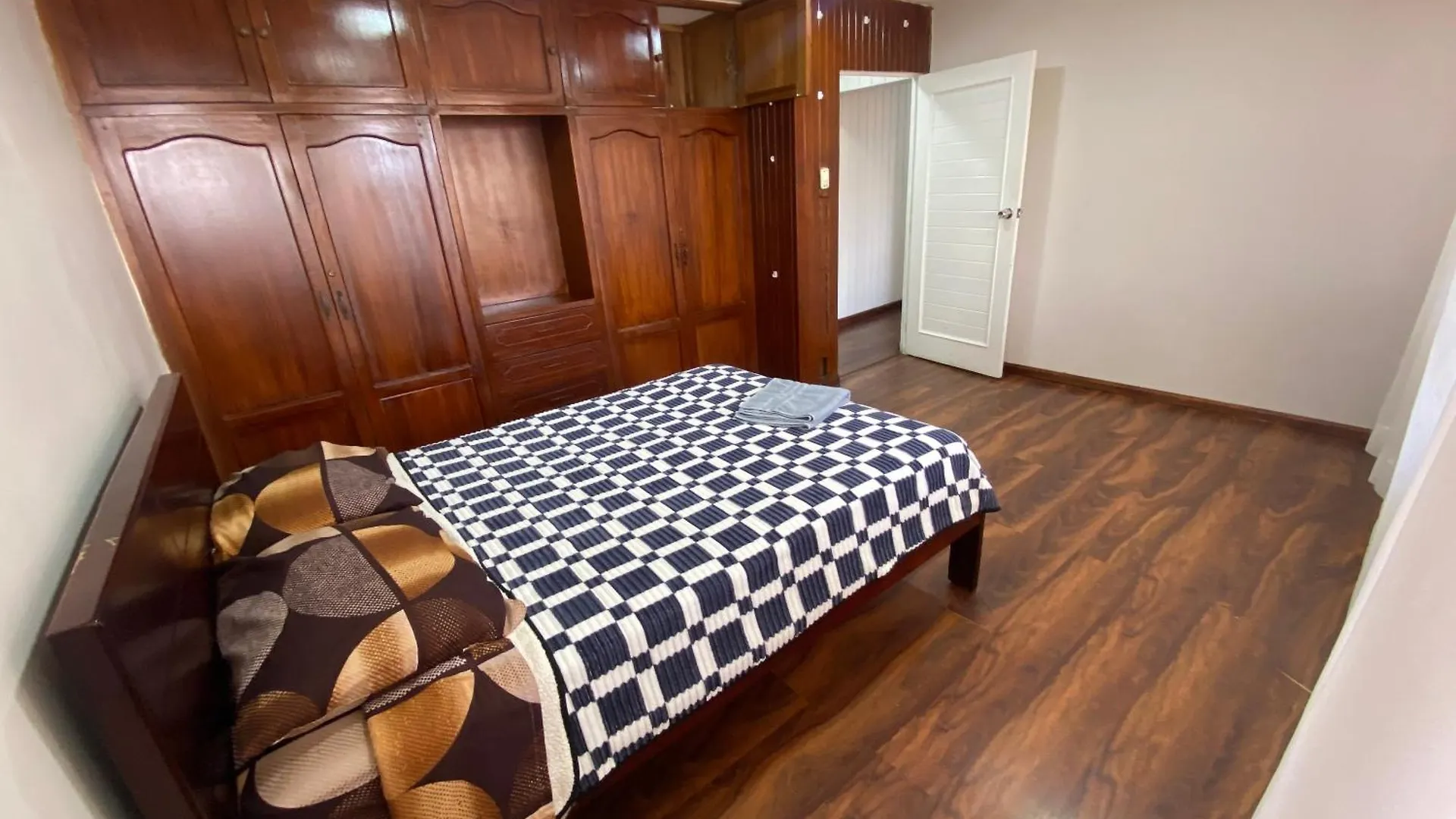 Apartament Departamento Gigante De 4 Dormitorios Para 10 Huespedes En El Centro Historico III Cuenca